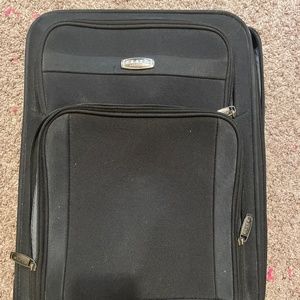 Elite Suitcase